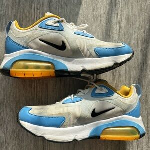 NikeAir 200- women size 7.5